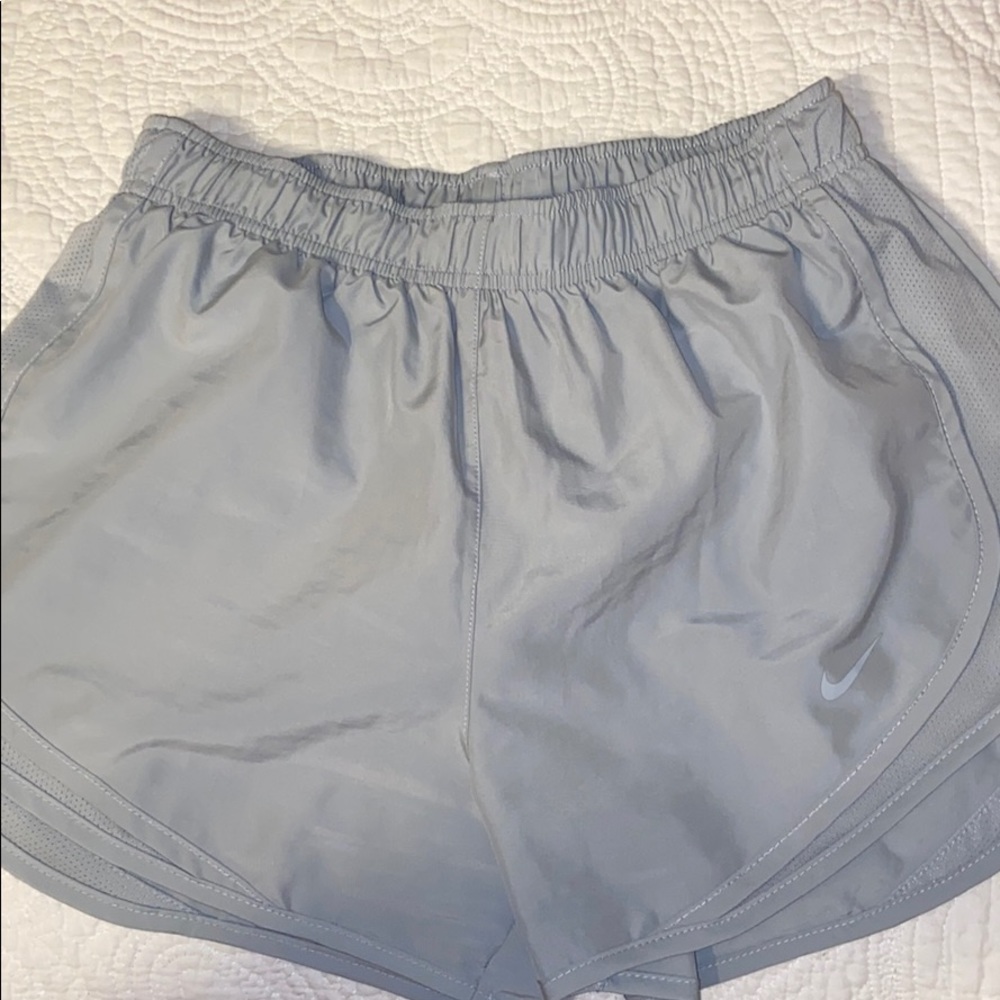 Nike short